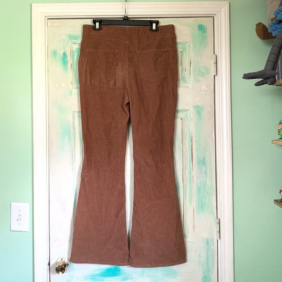 🌵No Boundaries Brown Corduroy Flare Bell Bottoms🌵 - Picture 4 of 6
